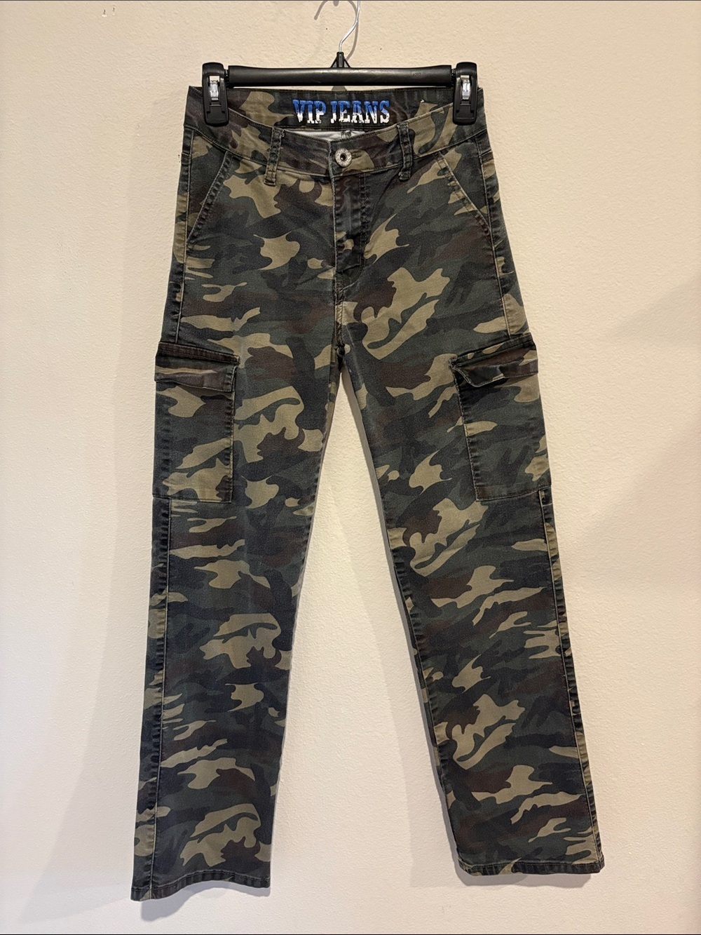 VIP Camouflage Straight-Leg Pants spandex/ cotton blend